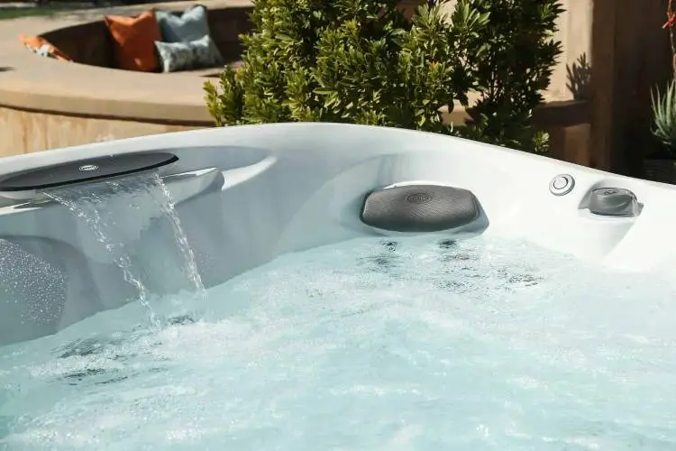 How to Use a Hot Tub for Stress, Pain Relief and Relaxation